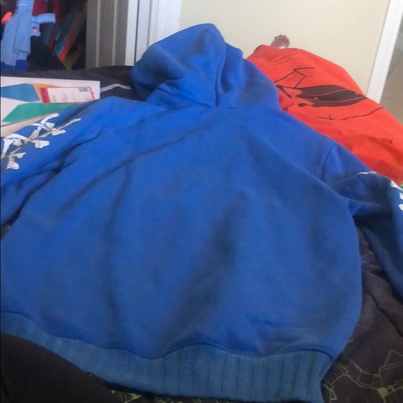 Amiri pull over like new no tags. - Picture 3 of 4